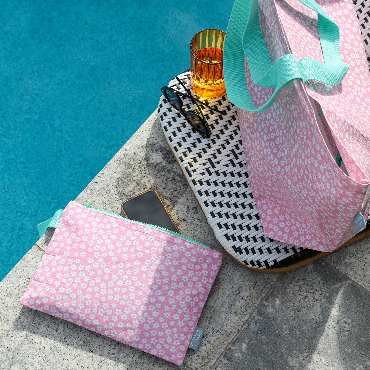 Hello Weekend Weekender Tote Bag - Pink Daisys