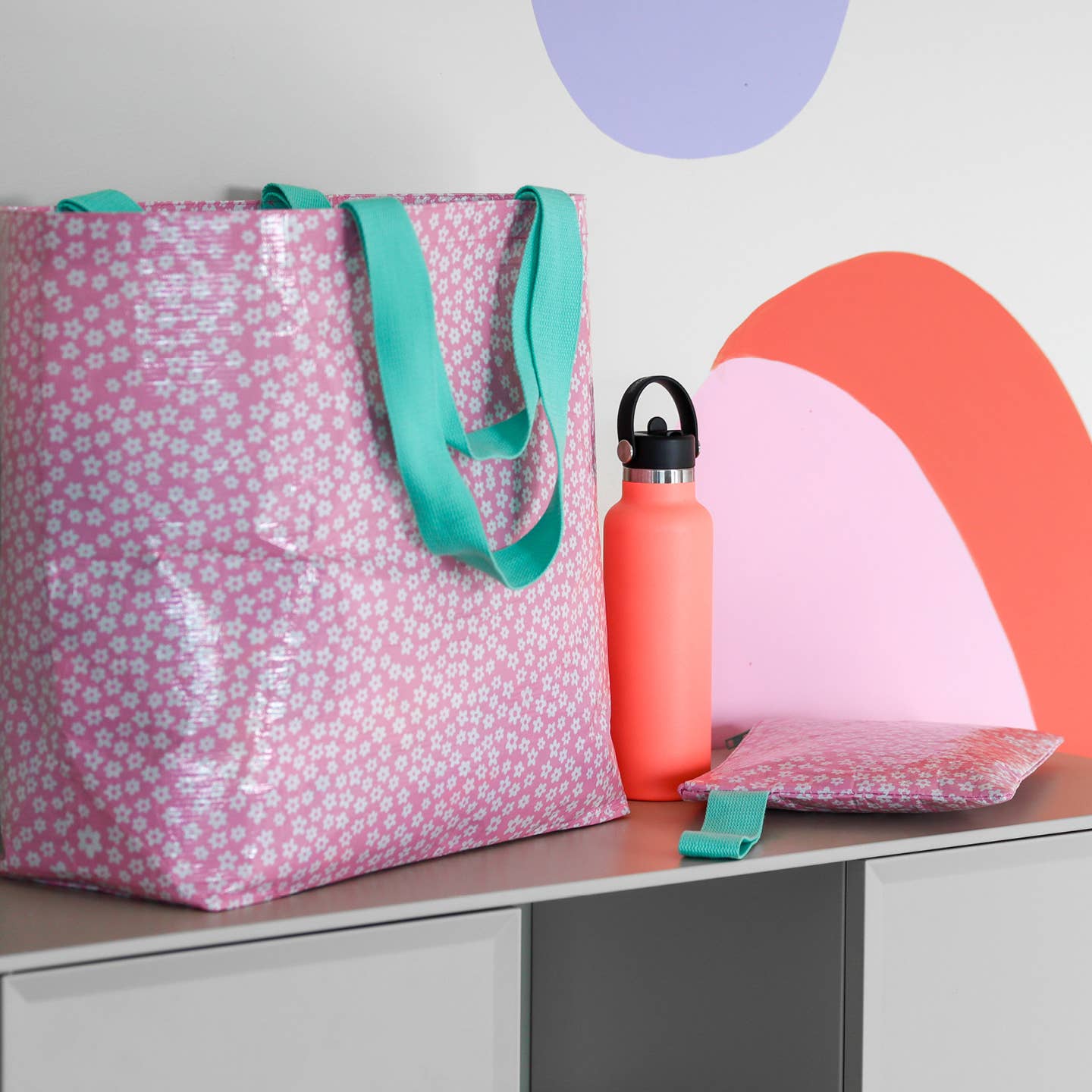 Hello Weekend Weekender Tote Bag - Pink Daisys